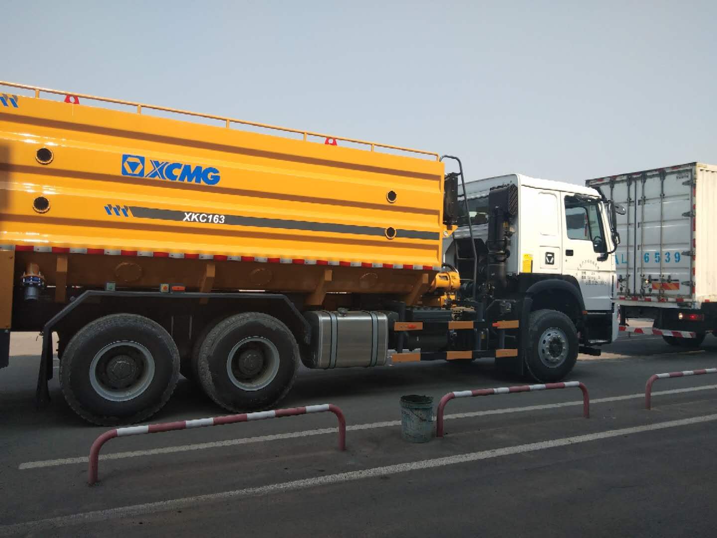 智能型瀝青撒布車的車型優(yōu)勢(shì)！